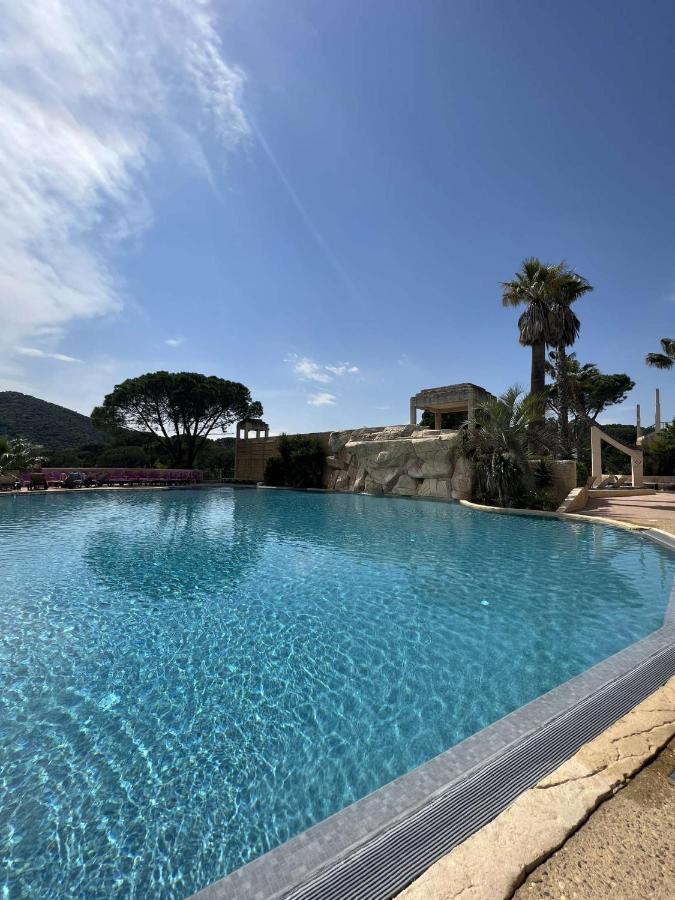 Camping Les Cigales - Mobil-home 4/6 Personnes *