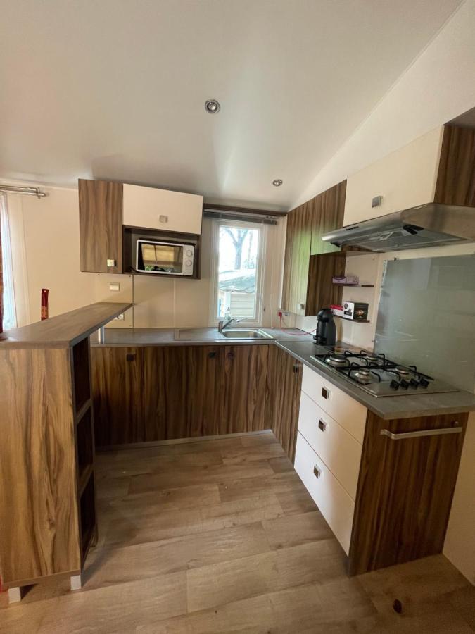Camping Les Cigales - Mobil-home 4/6 Personnes *
